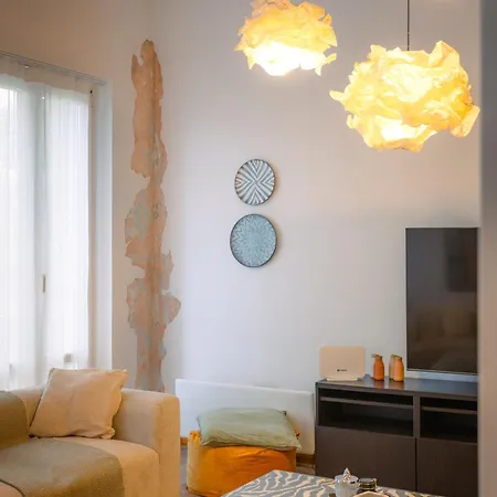 Dimora - A Spacious Luxury Penthouse In Town's Heart