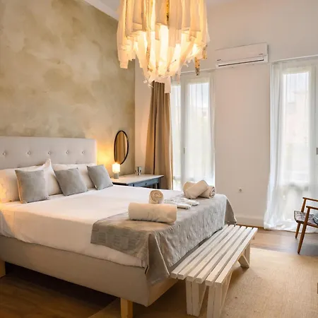 Dimora - A Spacious Luxury Penthouse In Town's Heart