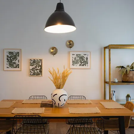 Dimora - A Spacious Luxury Penthouse In Town's Heart *
