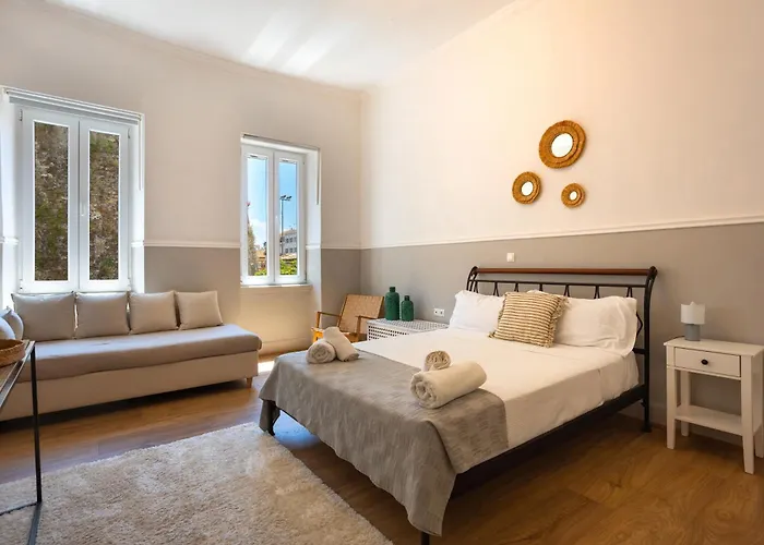 Apartment Dimora - A Spacious Luxury Penthouse In Town's Heart *