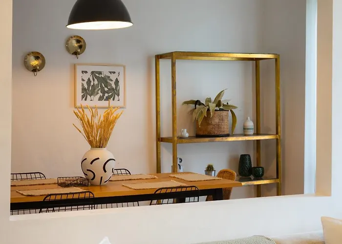 Apartment Dimora - A Spacious Luxury Penthouse In Town's Heart *