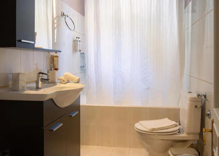 Dimora - A Spacious Luxury Penthouse In Town's Heart *